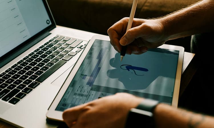 Digital logo design creation
